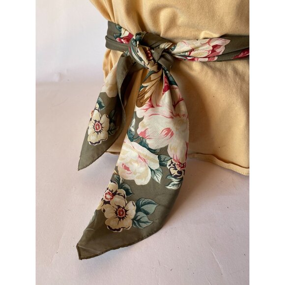 Vintage Floral Silk Scarf Shawl Wrap With Large Rose Pattern - Picture 6 of 16